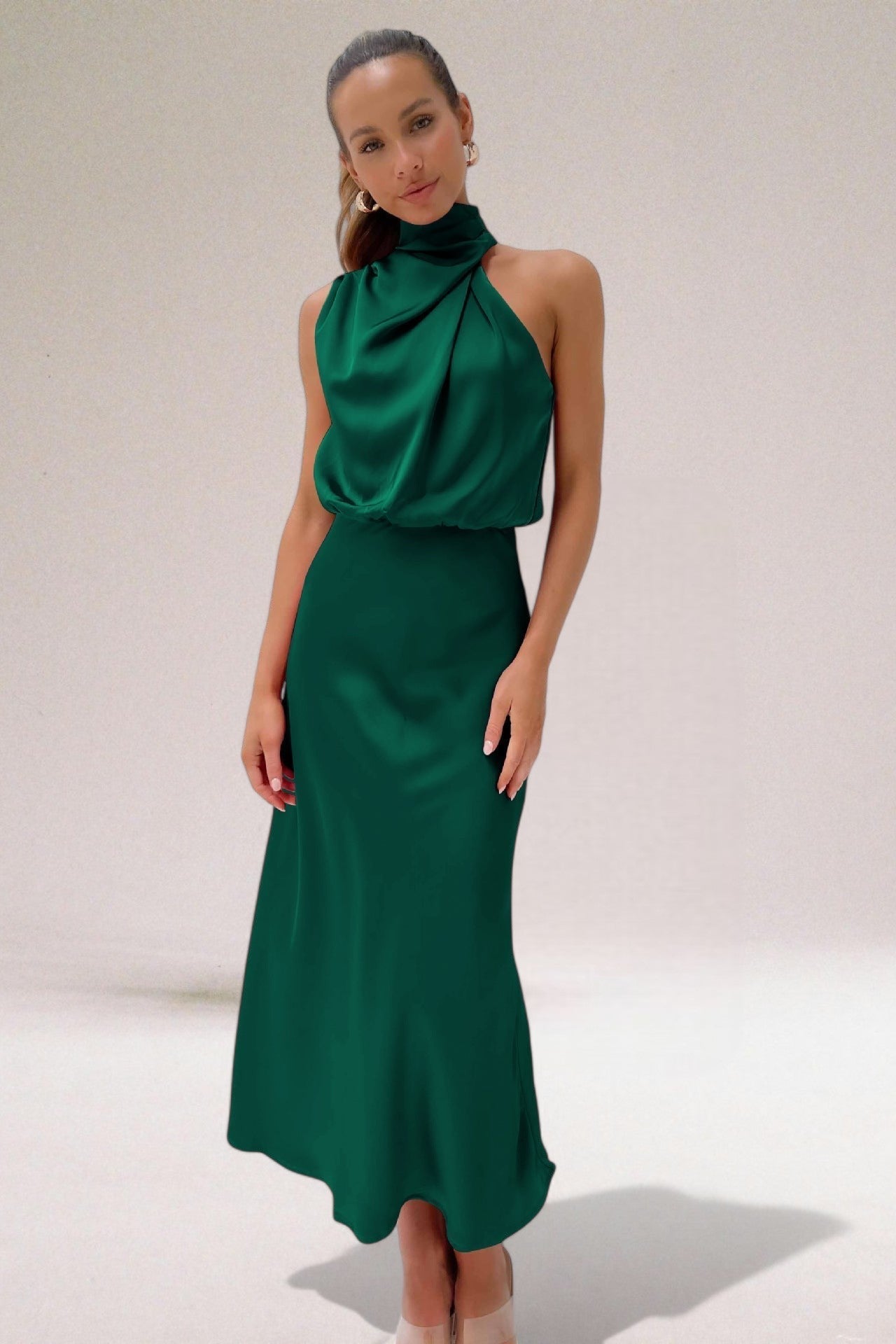 Mariam | Elegante satijnen halterjurk